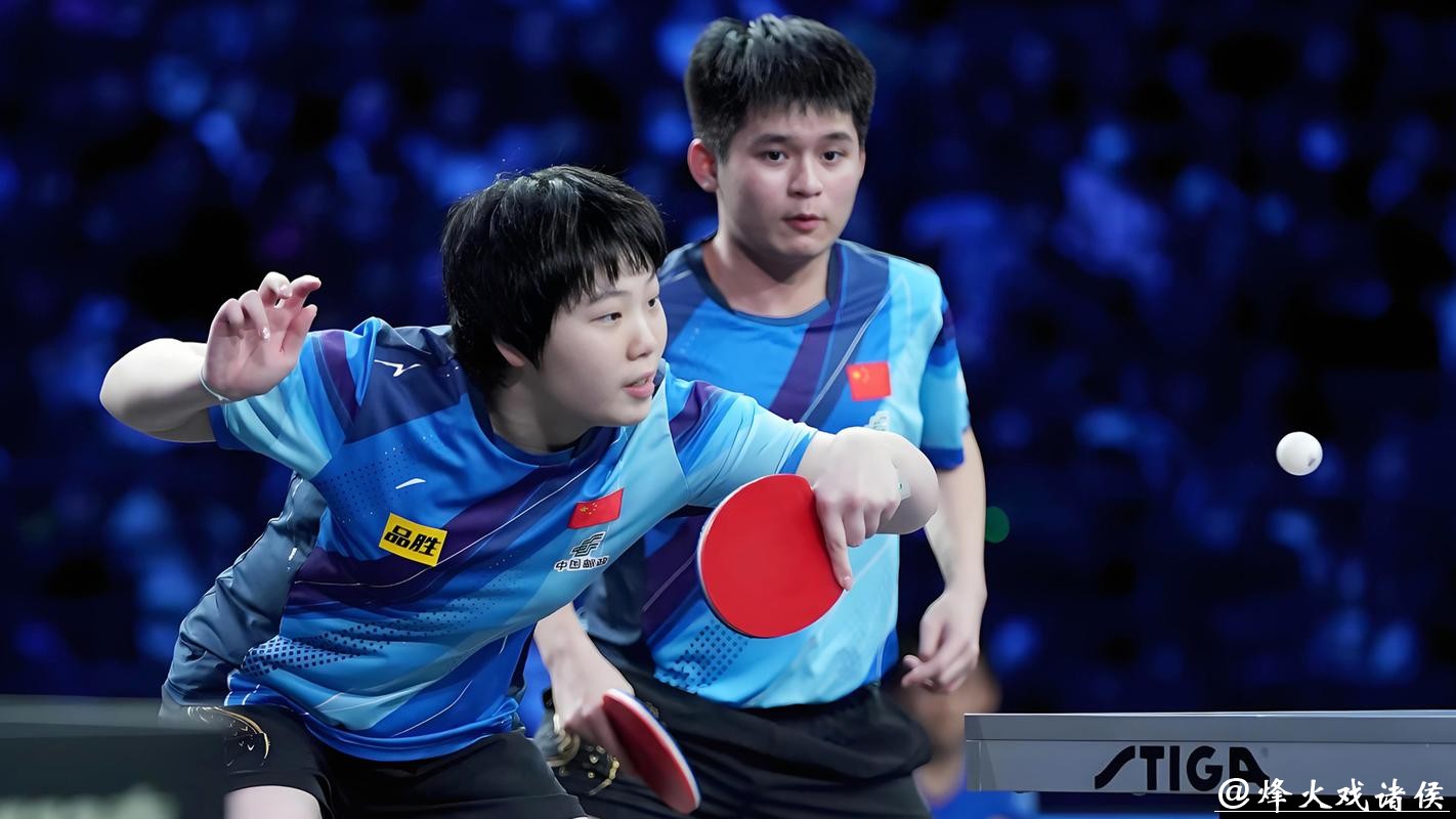 蒯曼谈与林诗栋混双协作不佳,教练组随即“拆解”后与陈垣宇搭档 蒯曼谈与林诗栋混双协作不佳,教练组随即“拆解”后与陈垣宇搭档